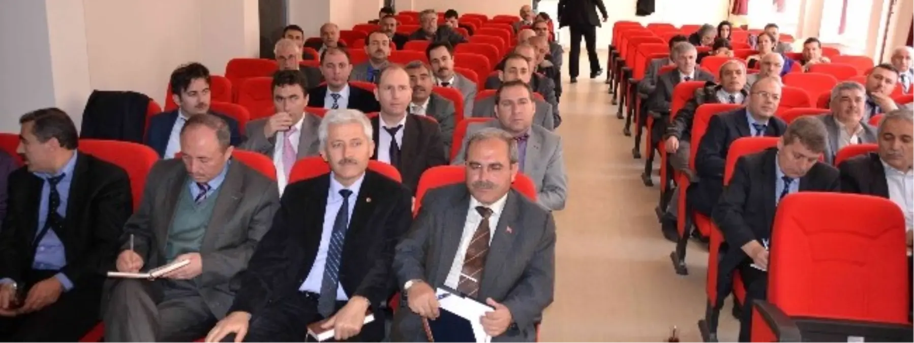 Simav\'da Stratejik Planlama Seminerine Yoğun İlgi