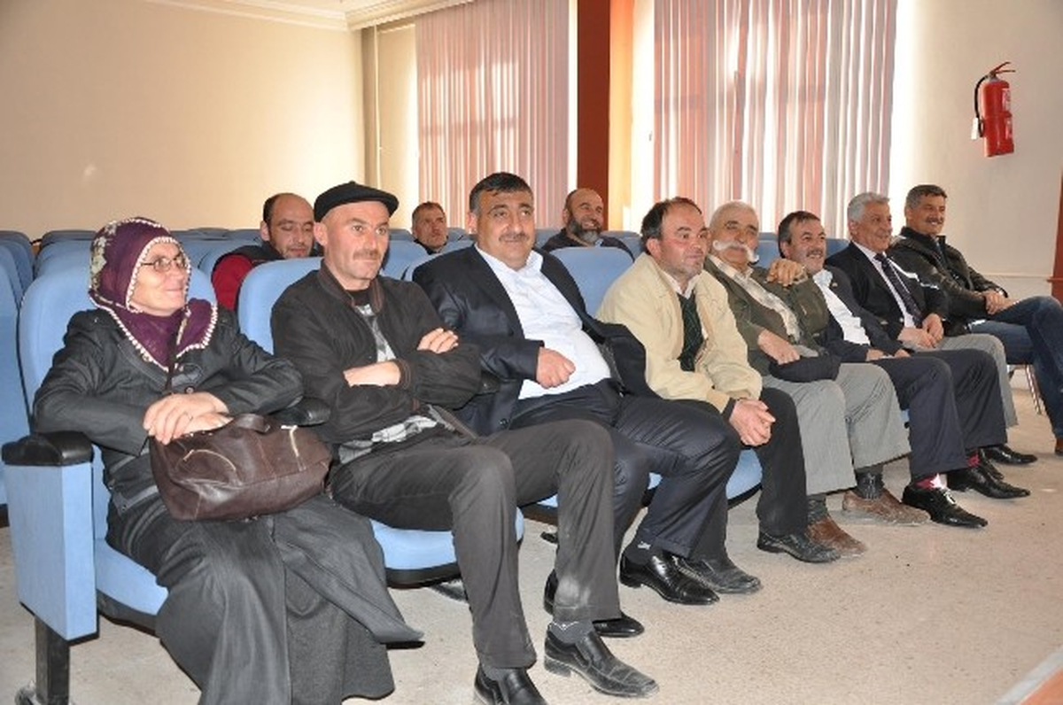 Sorgun\'da Traktör Sürücülerine Eğitim Verildi