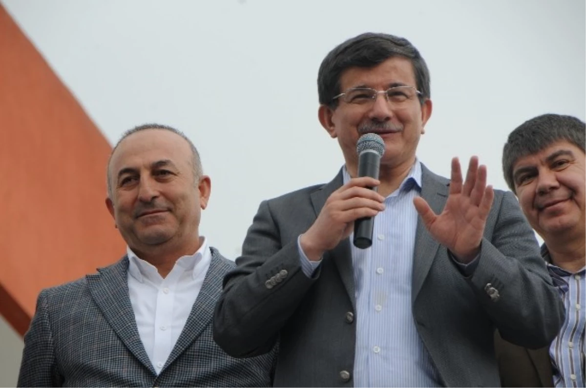 Bakan Davutoğlu, Manavgat\'ta -