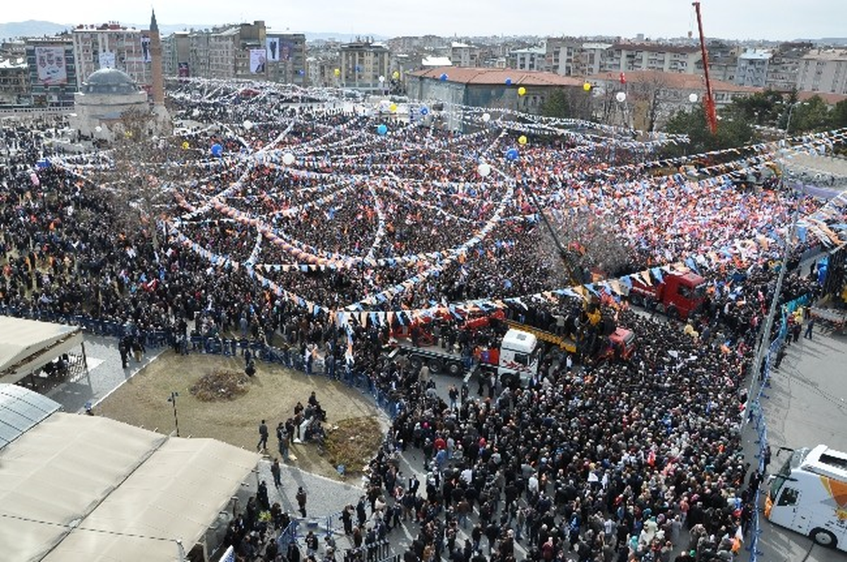 Başbakan Recep Tayyip Erdoğan Sivas\'ta