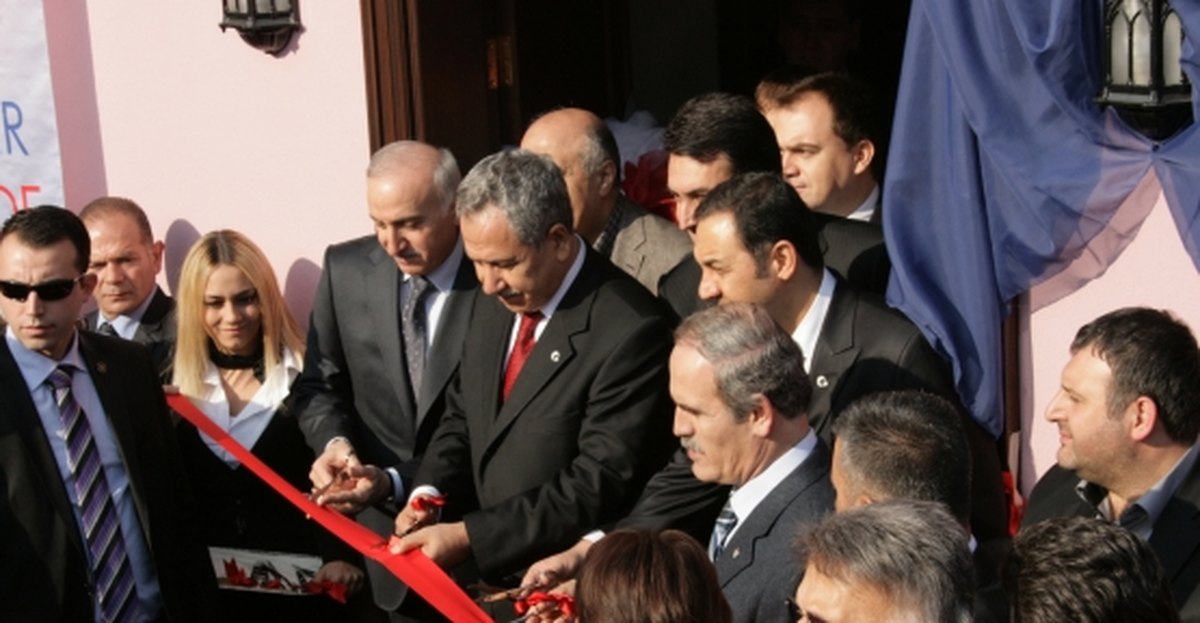 Bülent Arınç "Haberler Objektif ve Doğru Olmalı"