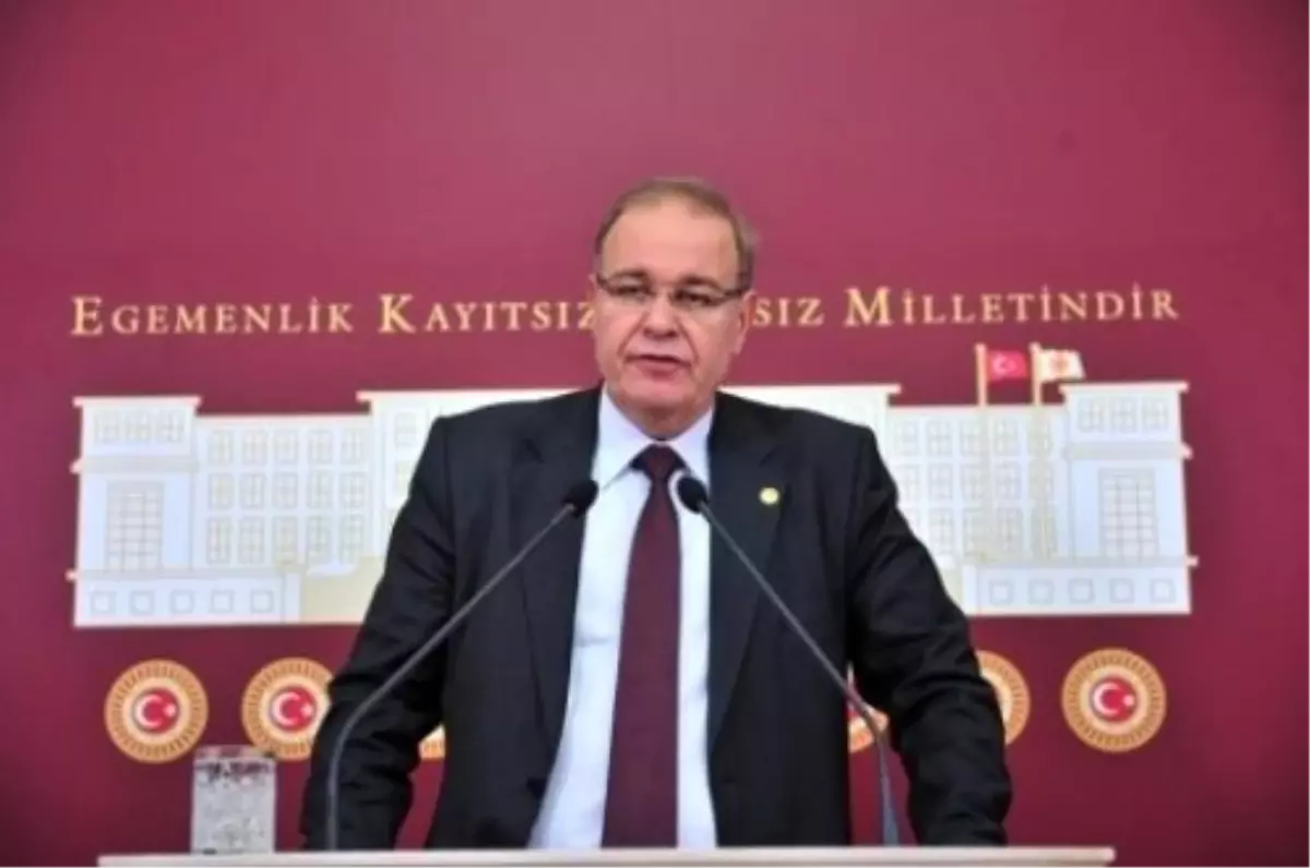 CHP\'nin Ekonomi Raporu: İş Arayanların Azalması İşsizliğin Çift Haneye Çıkmasını Engelledi