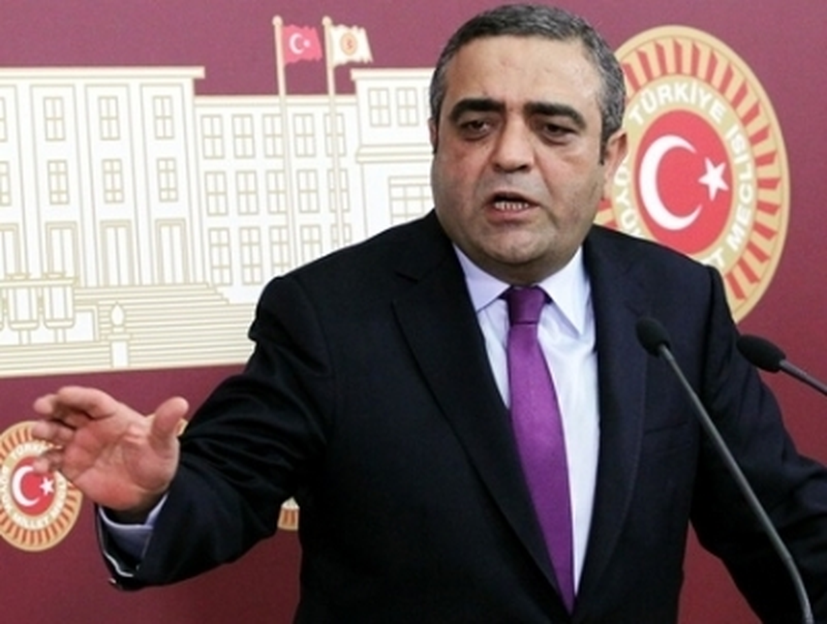 CHP Milletvekili "Yunus Emre " Konusunu Sordu, Dekanlık Siteden Açıkmala Yayınladı