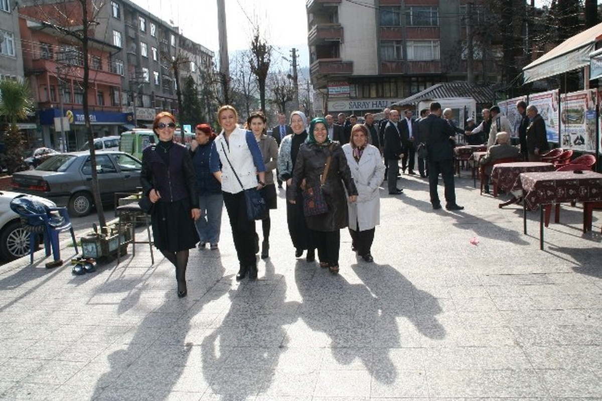 Devrek AK Parti Teşkilatından Esnaflara Ziyaret