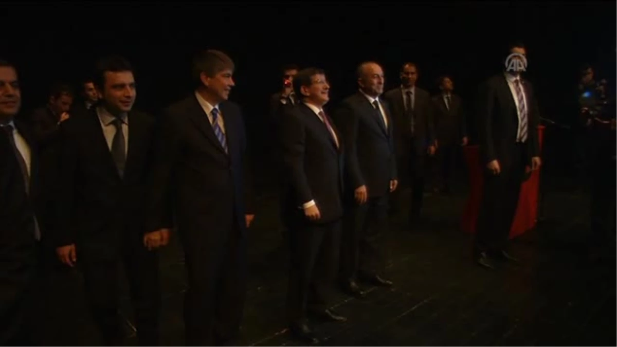 Bakan Davutoğlu: Hep Mazlumların Yanında Olduk