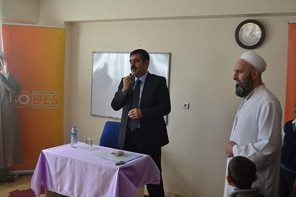 Fatih Medreseleri Van Şubesi\'nde "Güzel Bir Gelecek İçin El Ele" Proje Açılışı Yapıldı