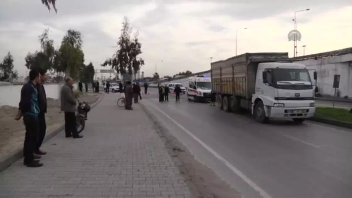 Kamyonun çarptığı bisiklet sürücüsü öldü -