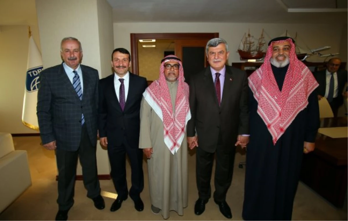 Kocaeli\'deki Kuveytliler Başkanı Ziyaret Etti