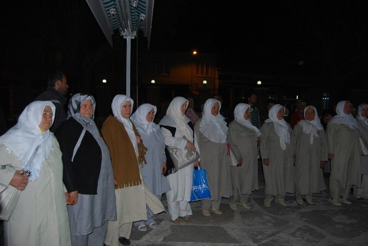 Kula\'da Umreciler Uğurlandı