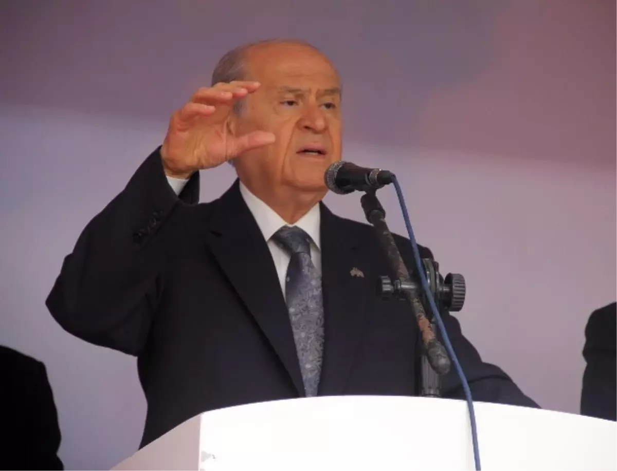 MHP Genel Başkanı Bahçeli Sakarya\'da