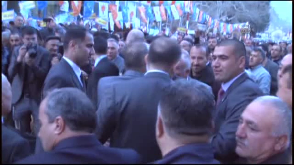 Çavuşoğlu, Ağlasun\'da seçim bürosu açılışına katıldı -