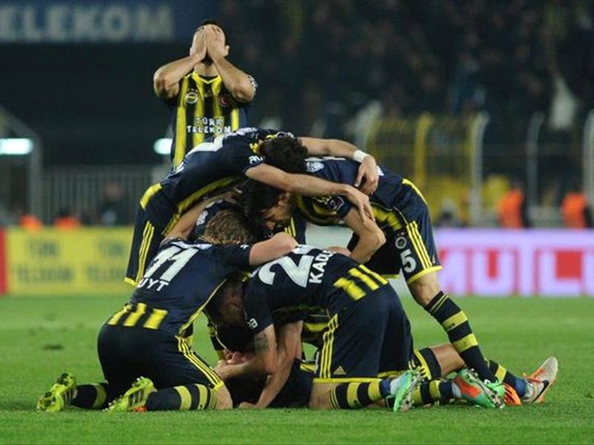 Fenerbahçe Elazığ\'a 17 Kişi Gitti