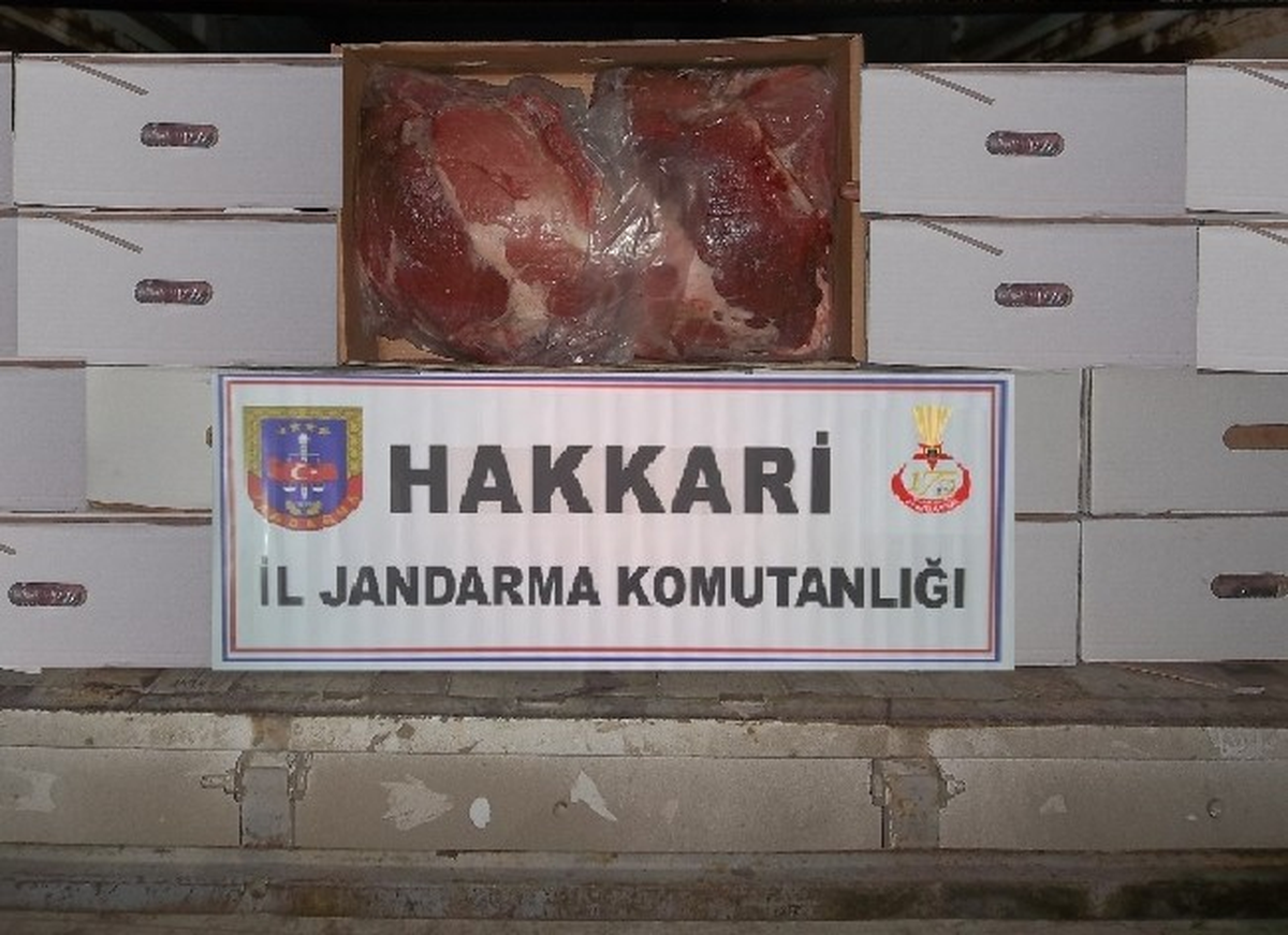 Hakkari\'de 2 Ton 40 Kilo Kaçak Et Yakalandı