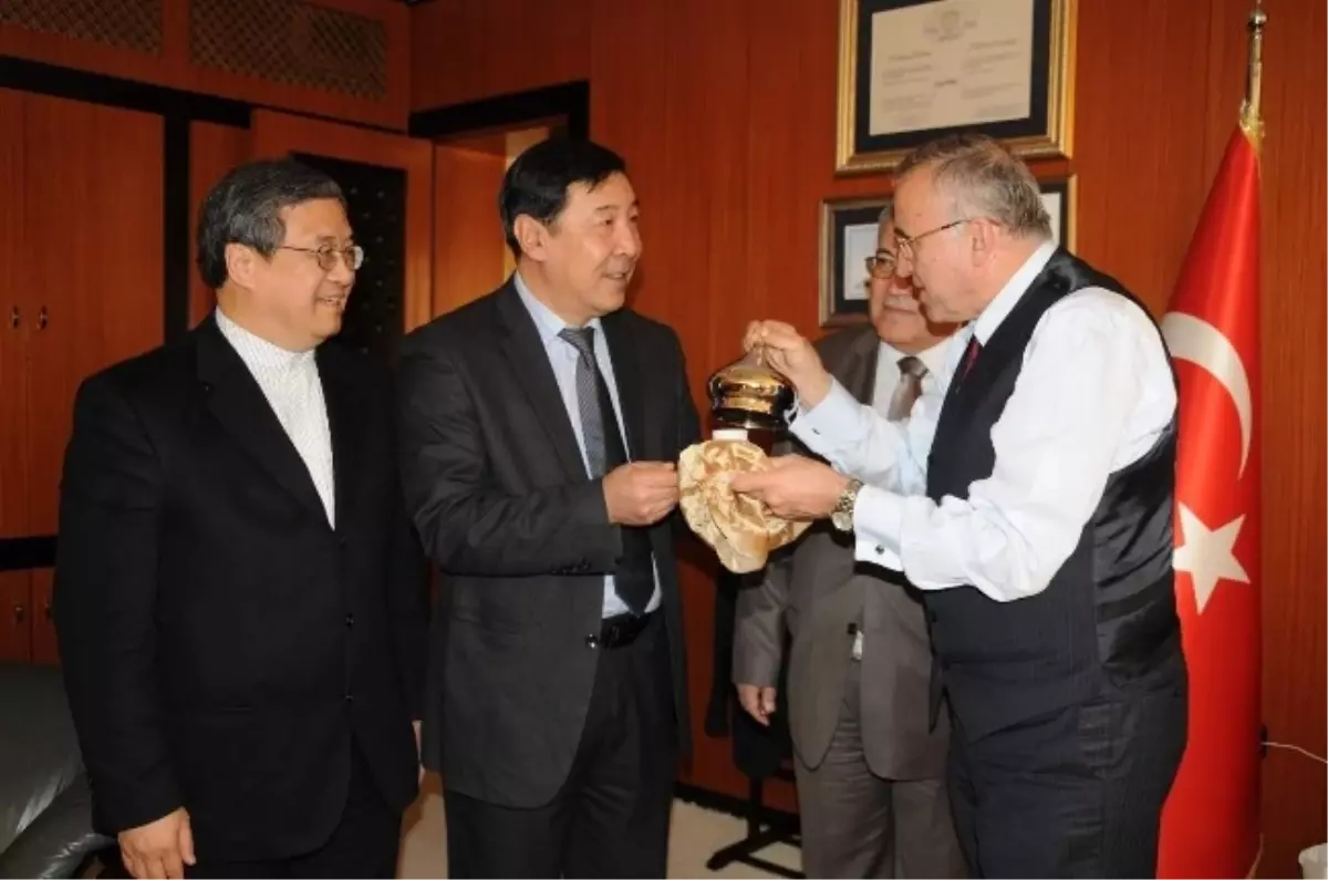 İpek Yolu Yeniden Önem Kazanıyor