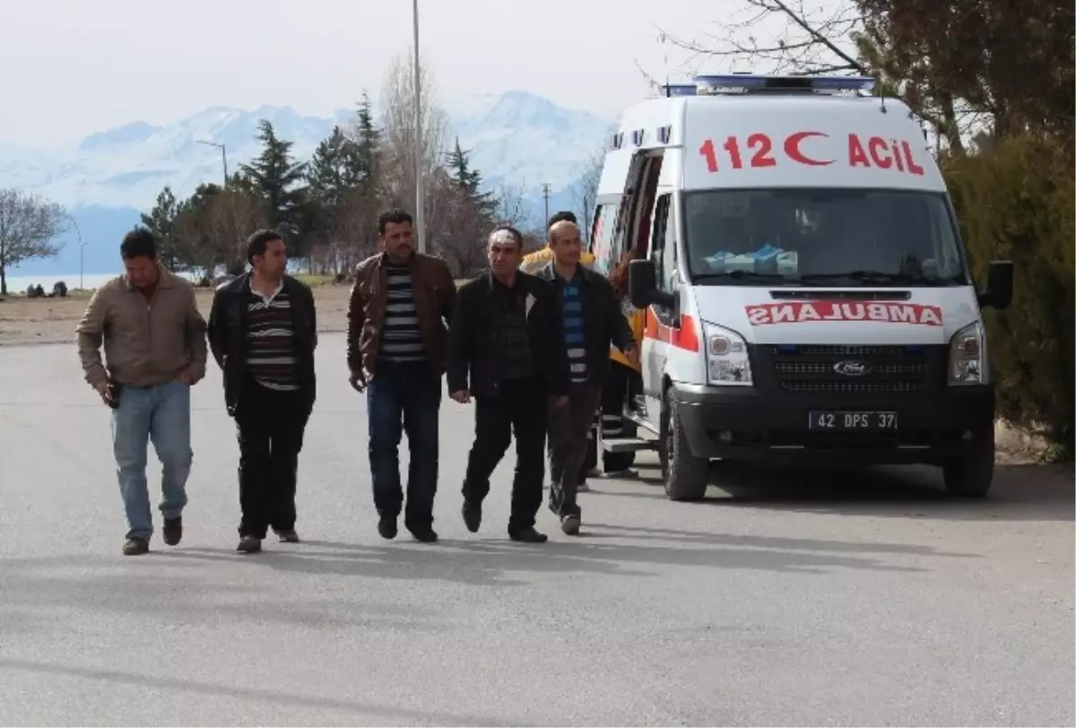 Oğlunu Göremeyen Baba\'dan Bıçaklı Eylem