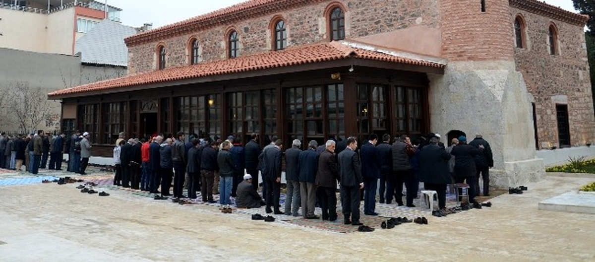 Açılışı Bürokrasiye Takılan Cami, Sessiz Sedasız İbadete Açıldı