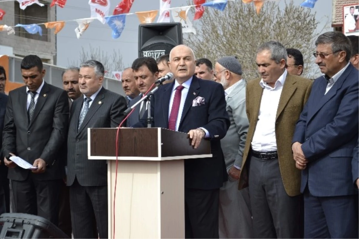 AK Parti Emirgazi\'de Seçim Çalışmalarına Devam Ediyor