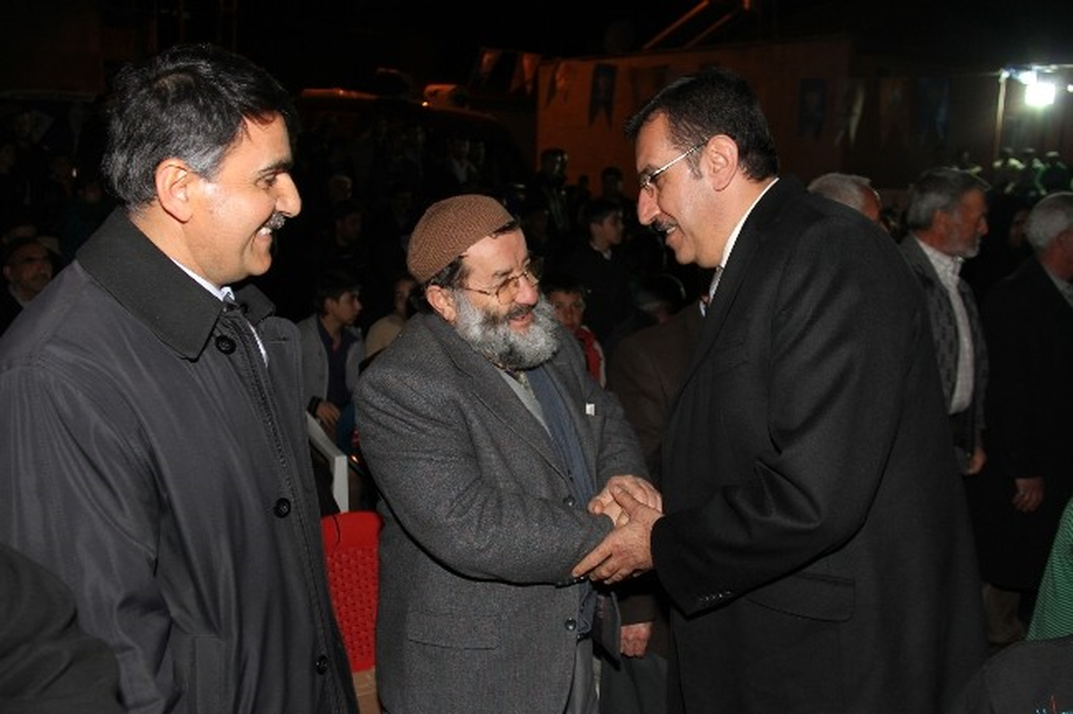 AK Parti Tecde\'de Miting Yaptı