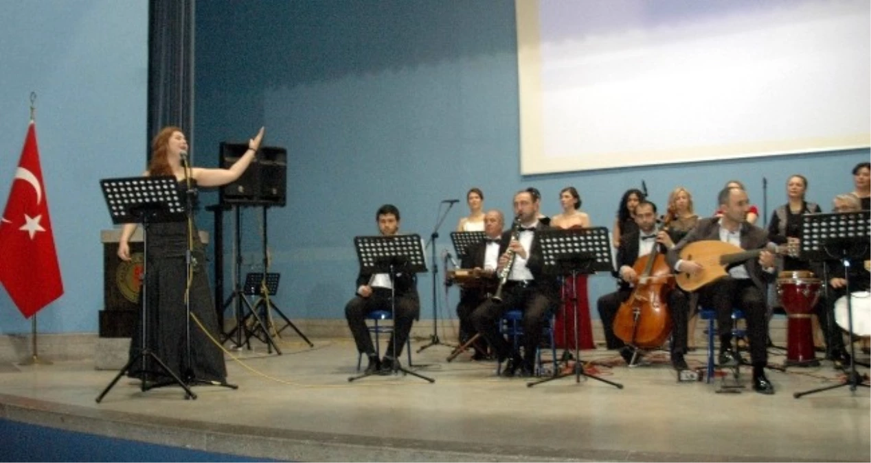 Balıkesir Türk Müziği Korosu\'ndan Unutulmaz Konser