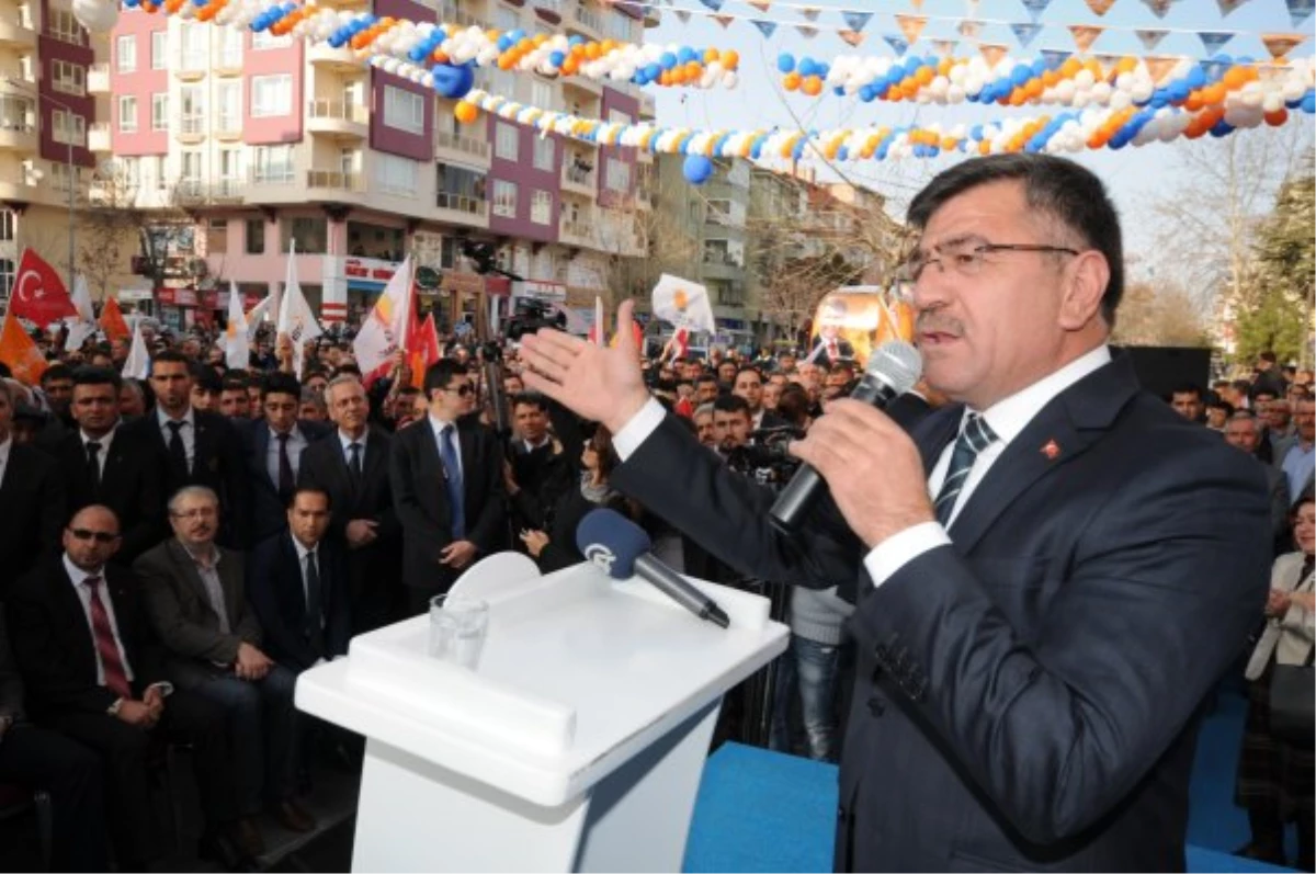 Belediye Başkanı Faruk Akdoğan\'a Sevgi Seli