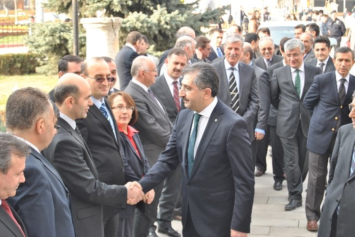 Bolu\'nun Yeni Valisi Göreve Başladı
