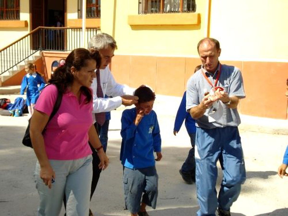 Manisa\'da Rahatsızlanan 6 Öğrenci Hastaneye Kaldırıldı