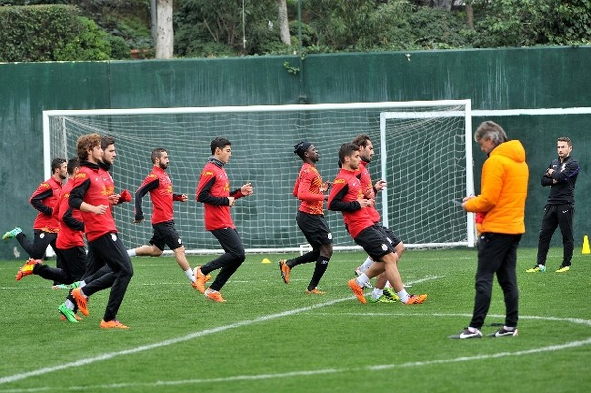Galatasaray, Chelsea Maçının Hazırlıklarını Sürdürüyor