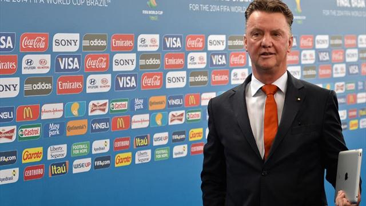 Hollanda Milli Takımı Teknik Direktörü Van Gaal Ayrılıyor