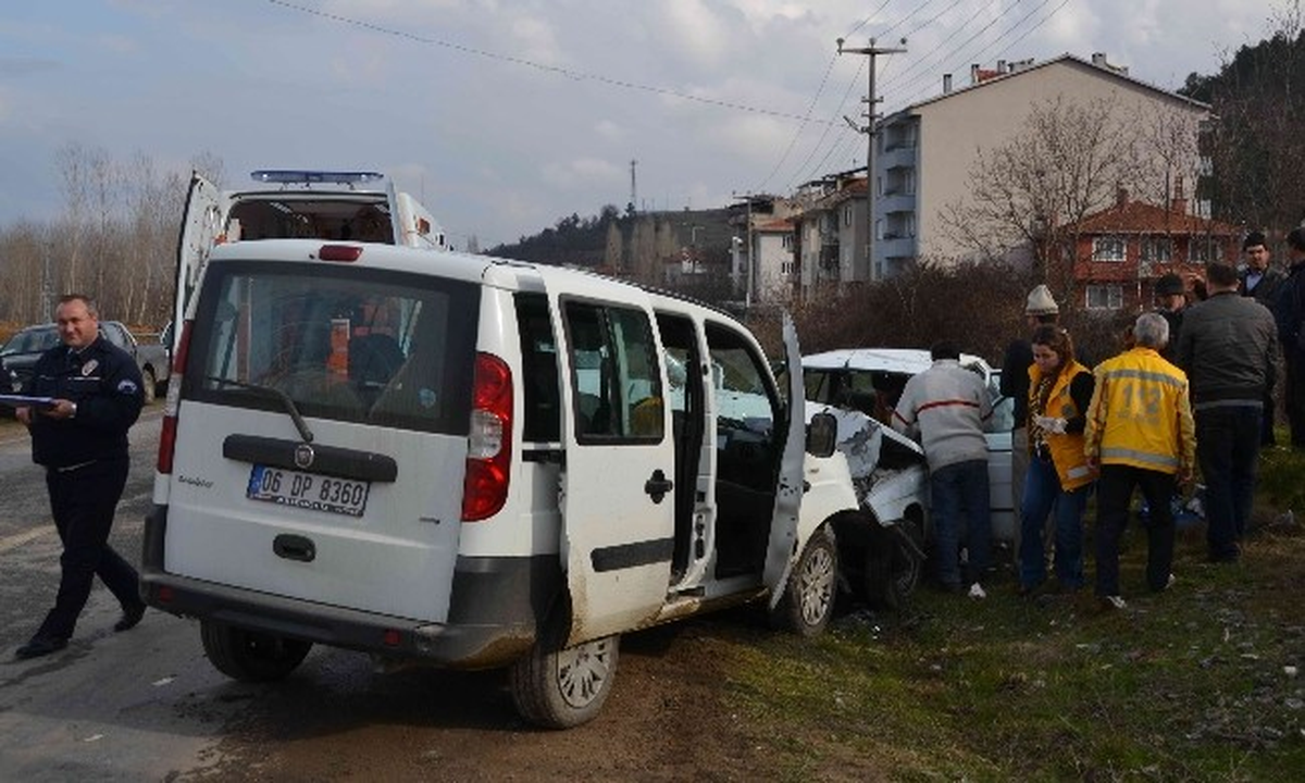 Kafa Kafaya Çarpıştılar