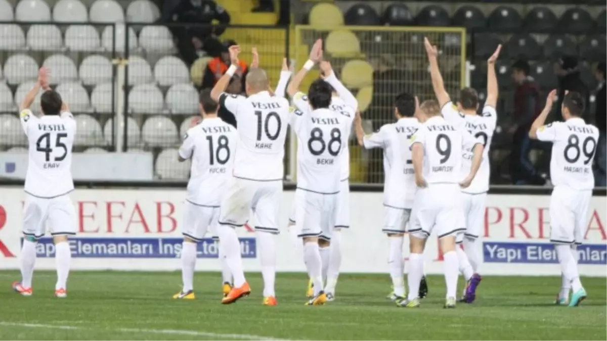 Manisaspor Hayata Döndü