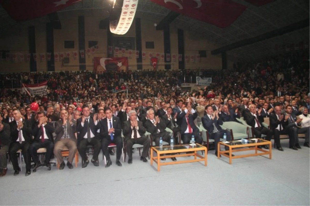 MHP\'den Aday Tanıtım Şöleni