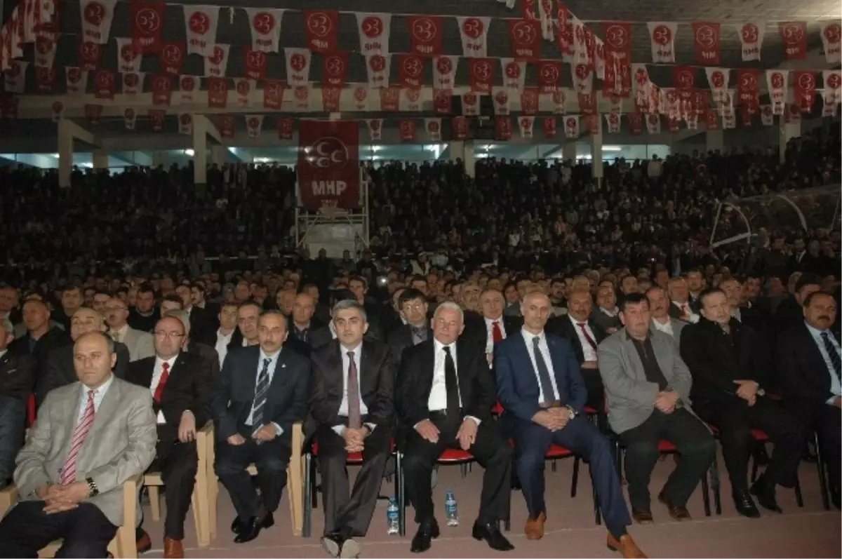 MHP Giresun Belediye Başkan Adayları Düzenlenen Gecede Tanıtıldı