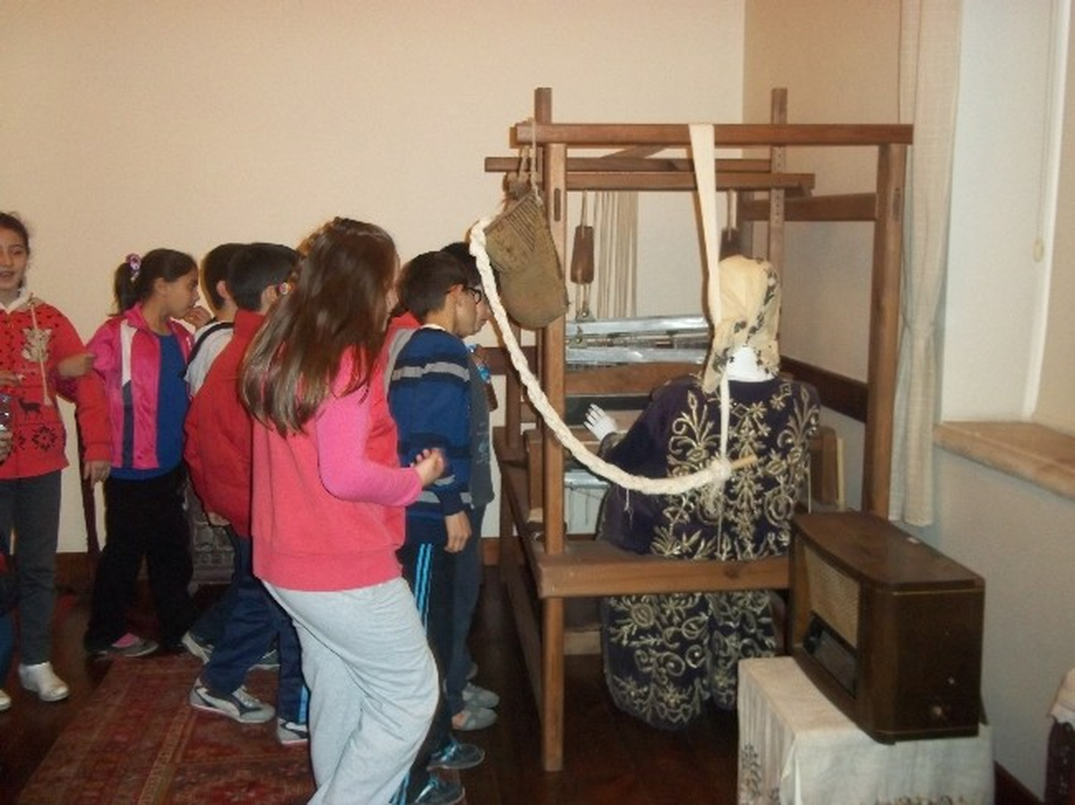 Minik Öğrencilerin Müze Gezisi