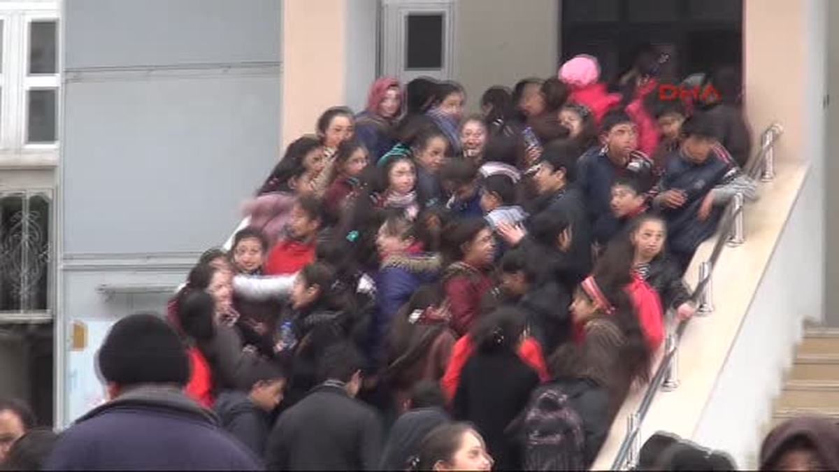 Polisten Öğrencilere Sınavlara Hazırlık Kursu