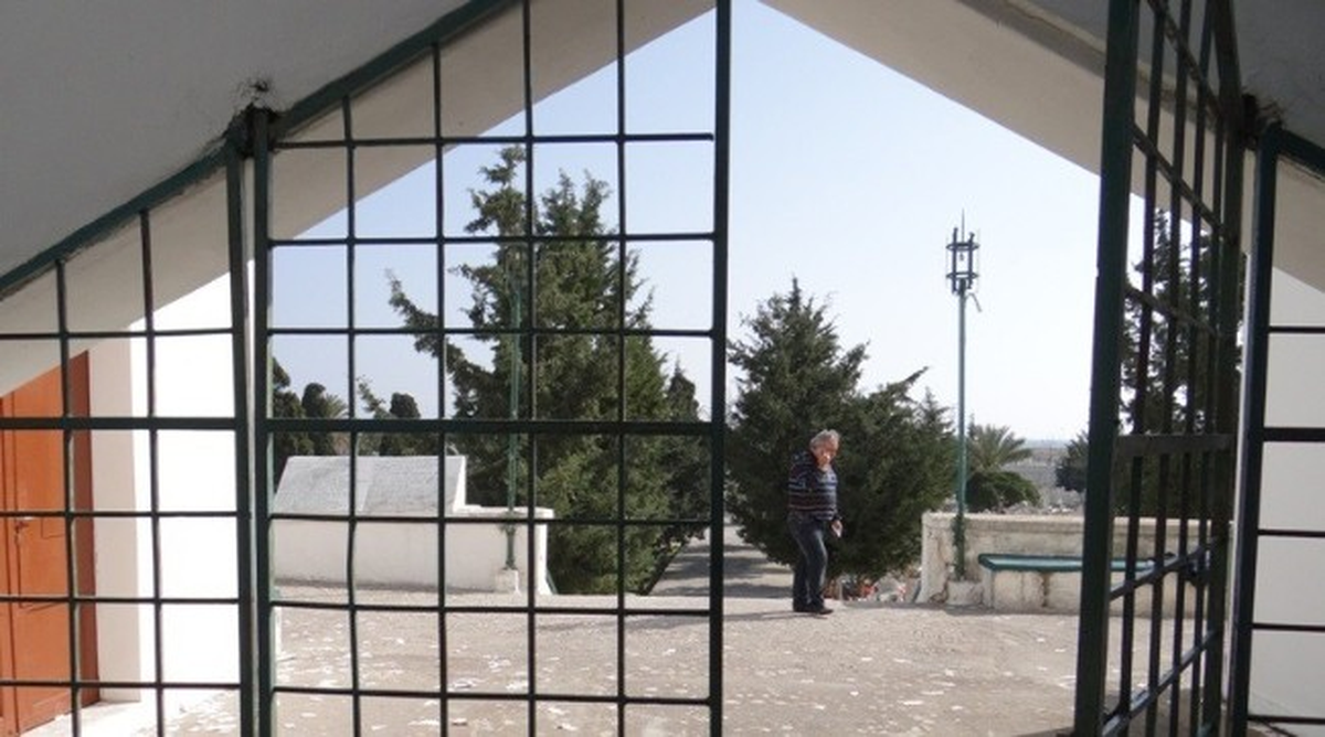 Rodos Adası\'ndaki Müslüman Mezarlığına Çirkin Saldırı