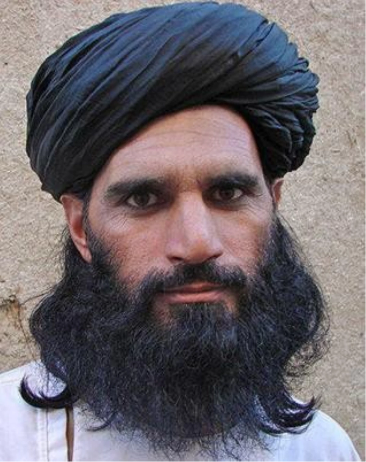 Taliban Komutanı Asmatullah Şahin, Pakistan\'da Pusuya Düşürülerek Öldürüldü