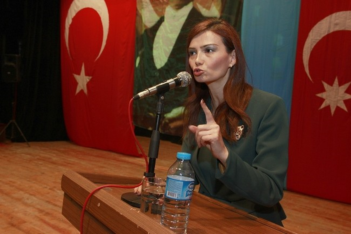 Tarihin Işığında Hocalı Katliamı' Konferansı