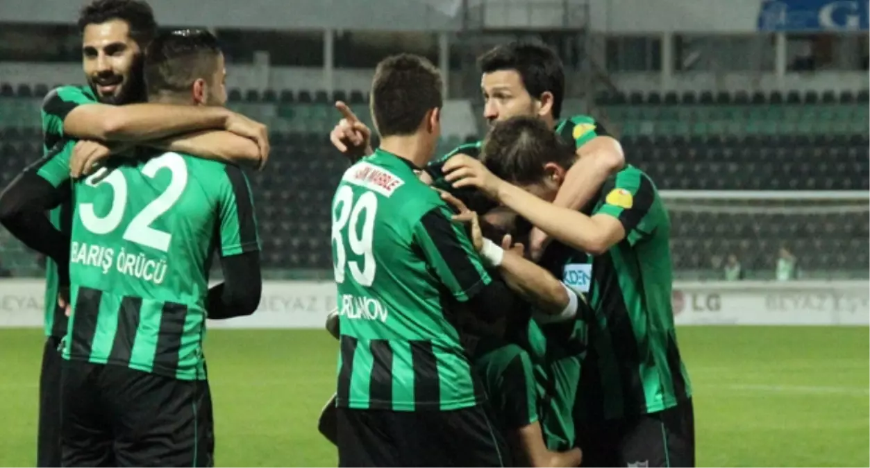 Tekden Denizlispor Coştu