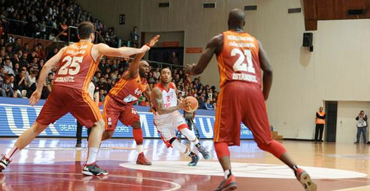 Tofaş, Galatasaray\'ı 67-60 Yendi