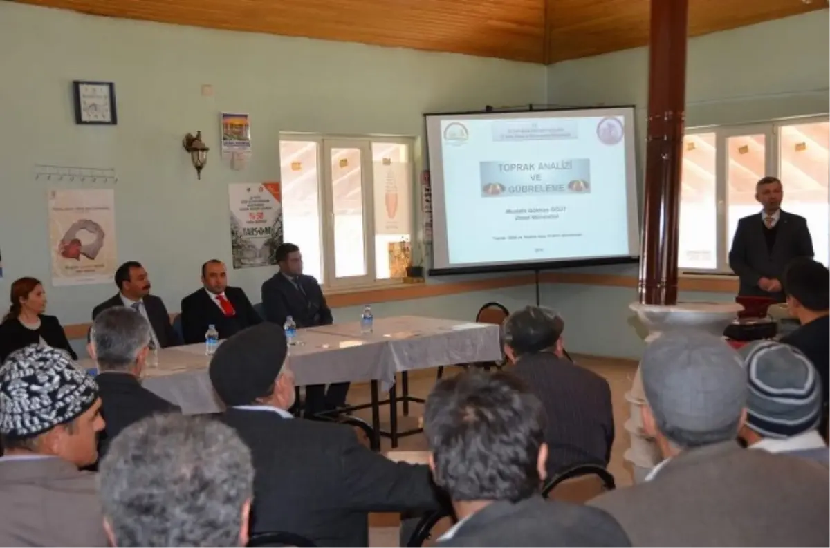 Afyonkarahisarlı Çiftçilere Üretim Arttırmak İçin Tarımla İlgili Seminer Verildi