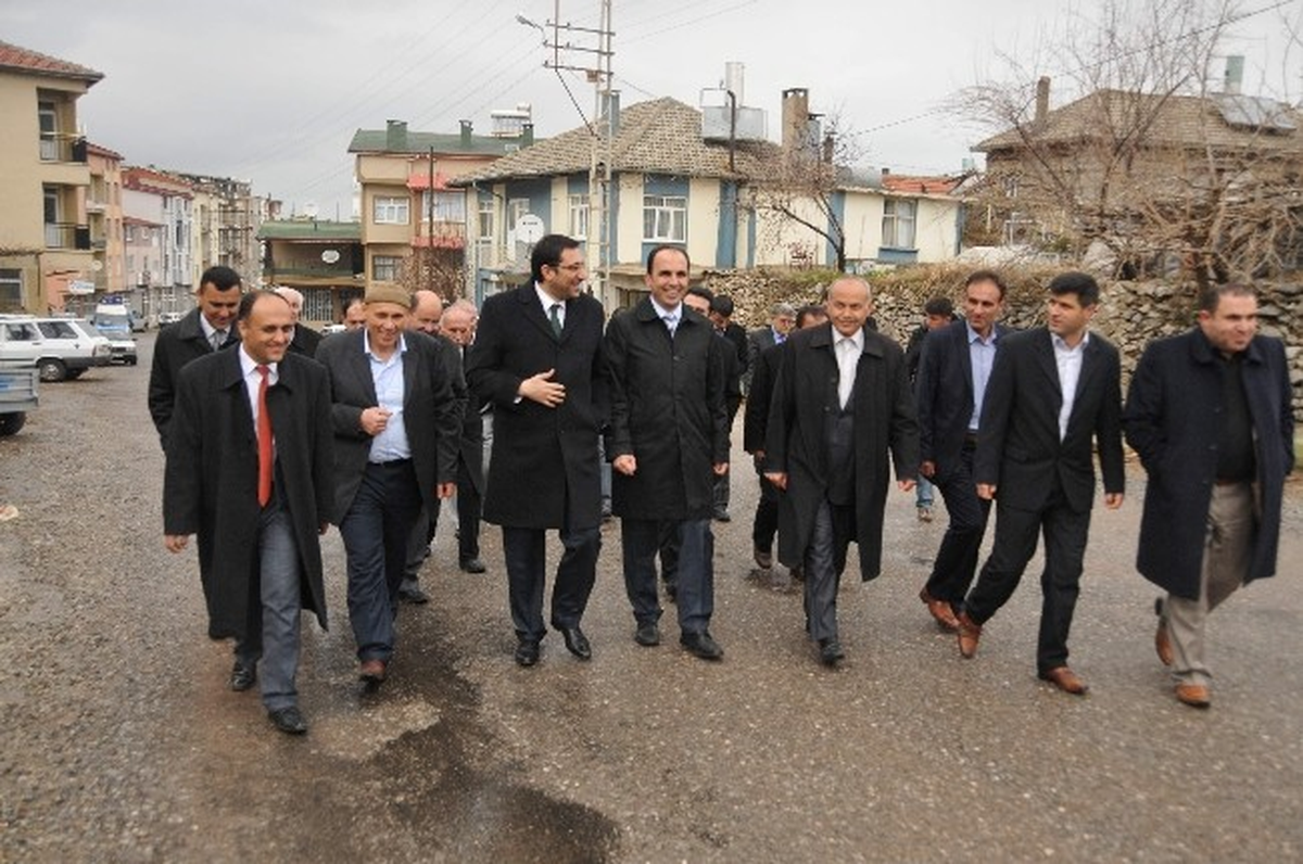 AK Parti'li Akış Üzümlü'de