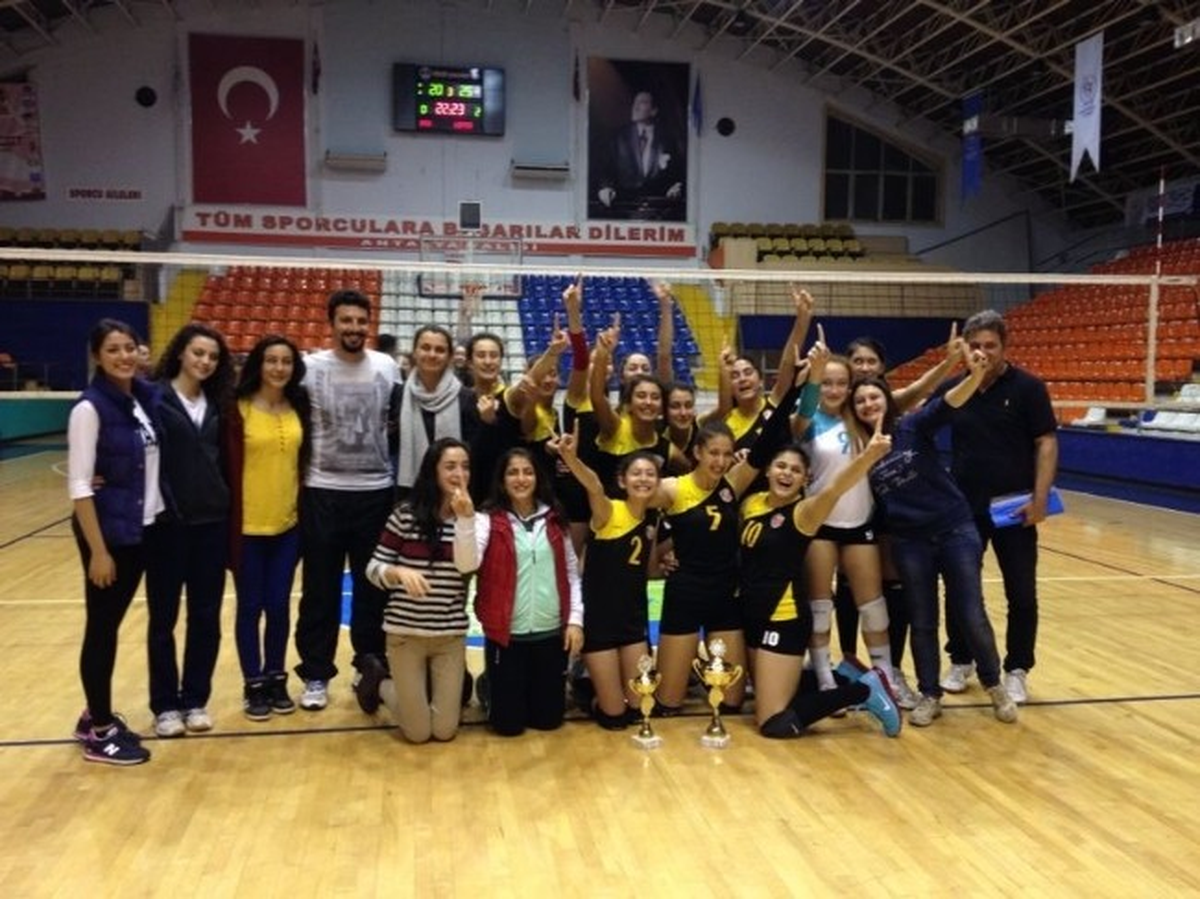 Antalya Voleybol Genç Bayanlar Ligi Şampiyonu Kepez