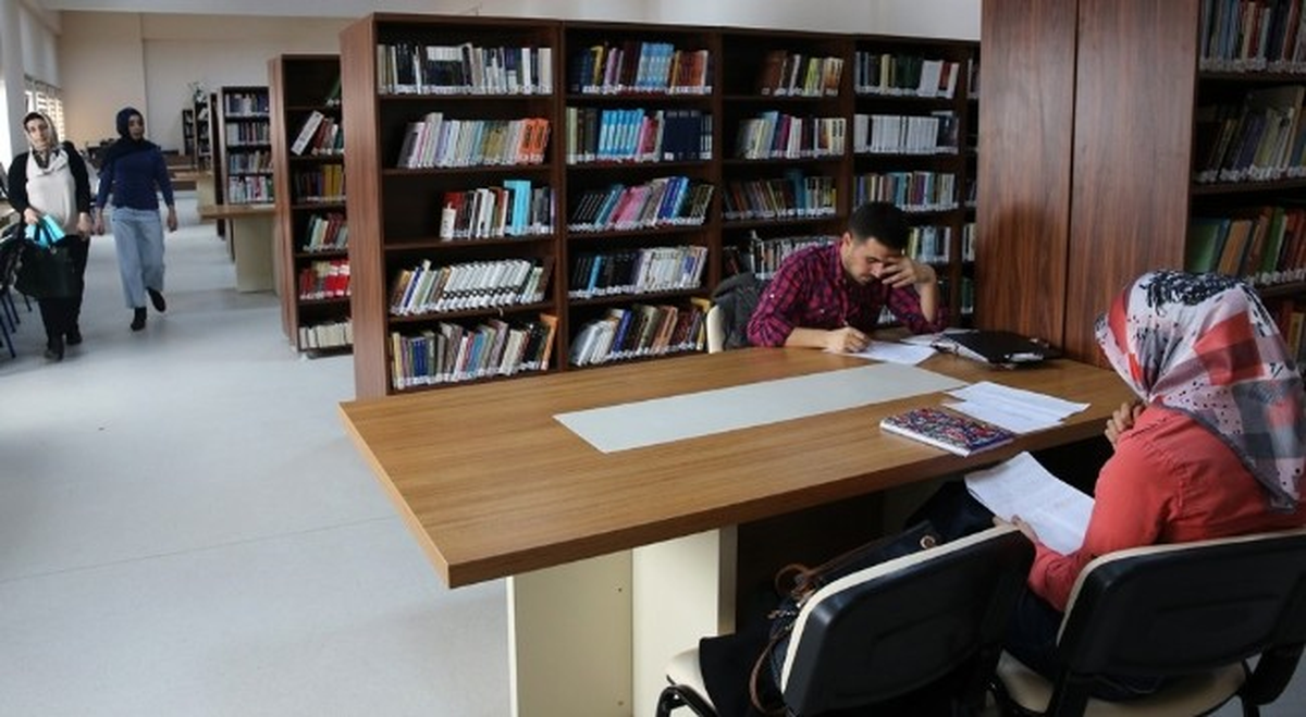 Arü İbef\'nin Yeni Binasına Yeni Kütüphane