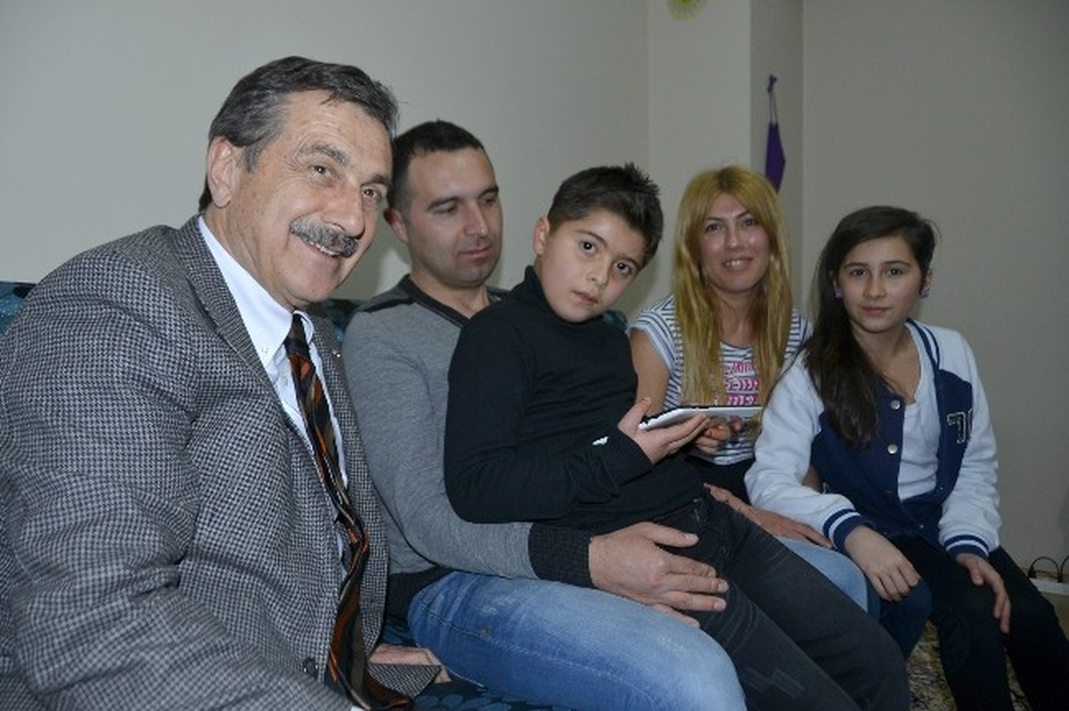 Başkan Ataç, Down Sendromlu Berk ve Ailesini Ziyaret Etti
