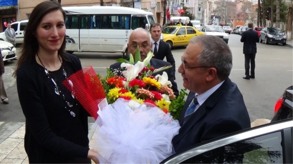 Bilecik\'in Yeni Valisi Ahmet Hamdi Nayir Görevine Başladı