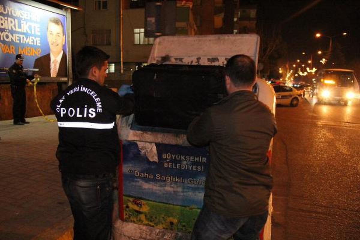 Bomba Paniğine Neden Olan Valizden Çöp Çıktı