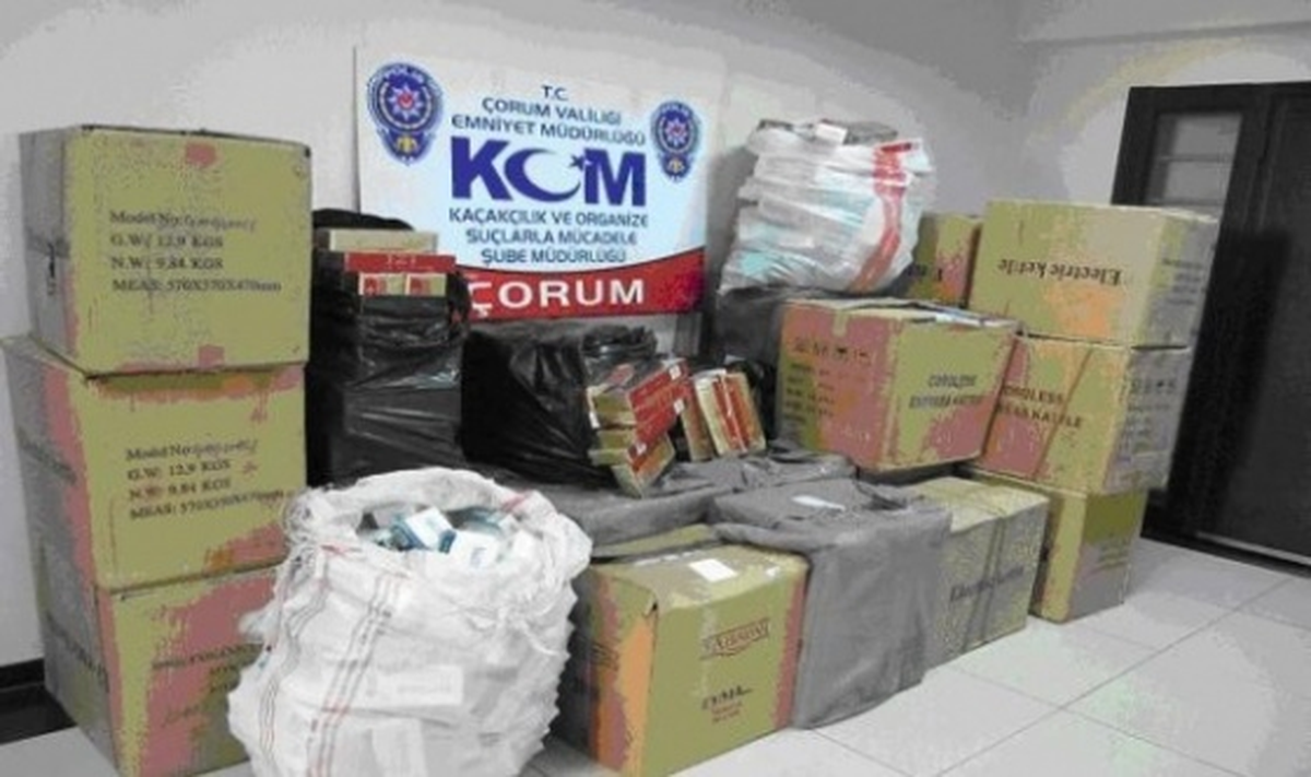 Çorum\'da Kaçak Sigara ve Isıtıcı Operasyonu