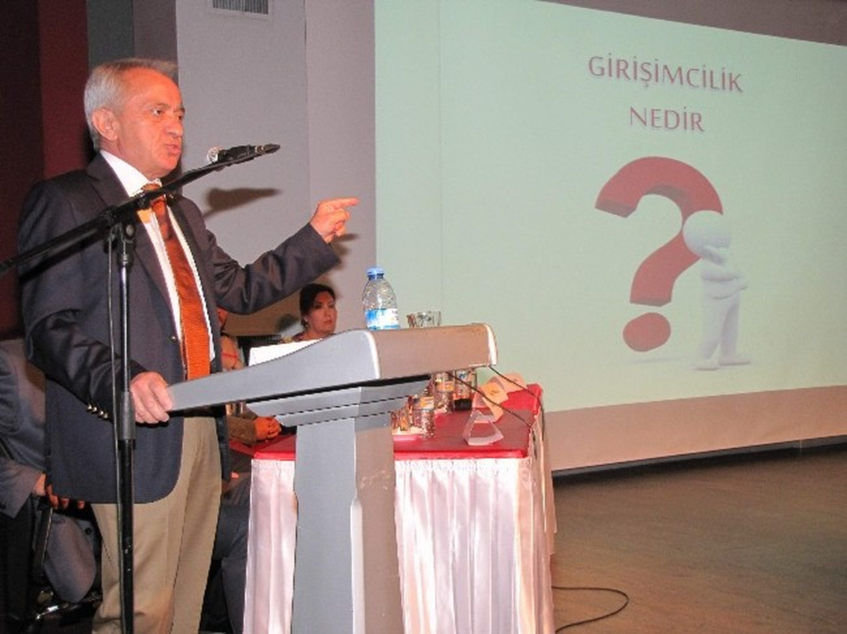 Coşkun Öğrencilere Girişimciliği Anlattı