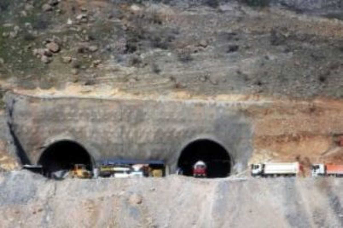 Cudi Dağı\'na 2 Tünel ve 400 Metrelik Viyadük