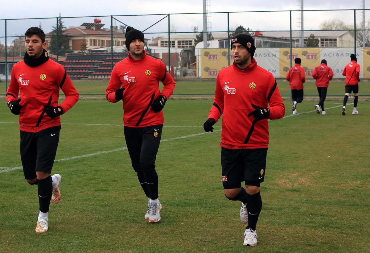 Eskişehirspor, Kasımpaşaspor Maçının Hazırlıklarına Başladı